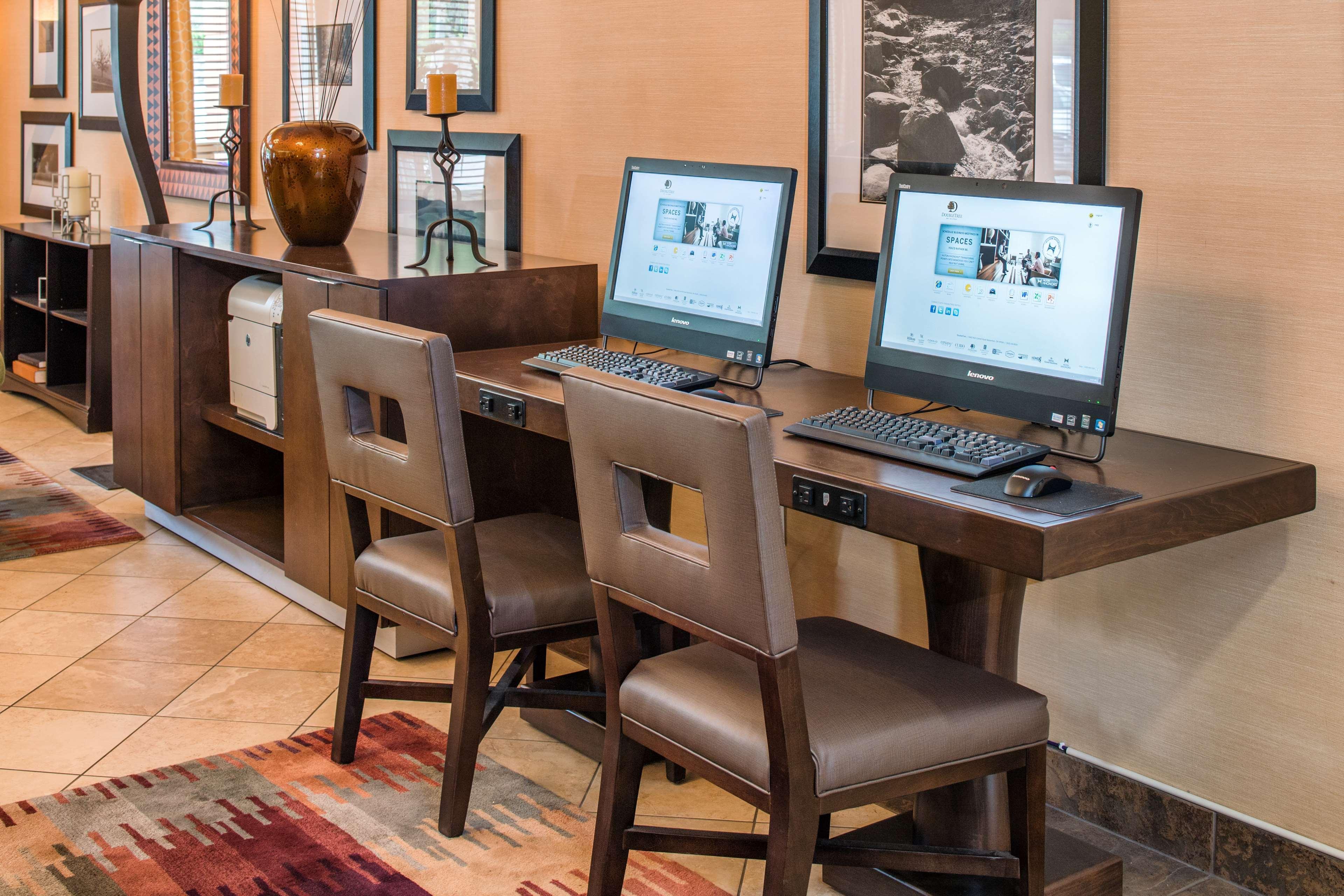 Doubletree By Hilton Portland - Beaverton Extérieur photo