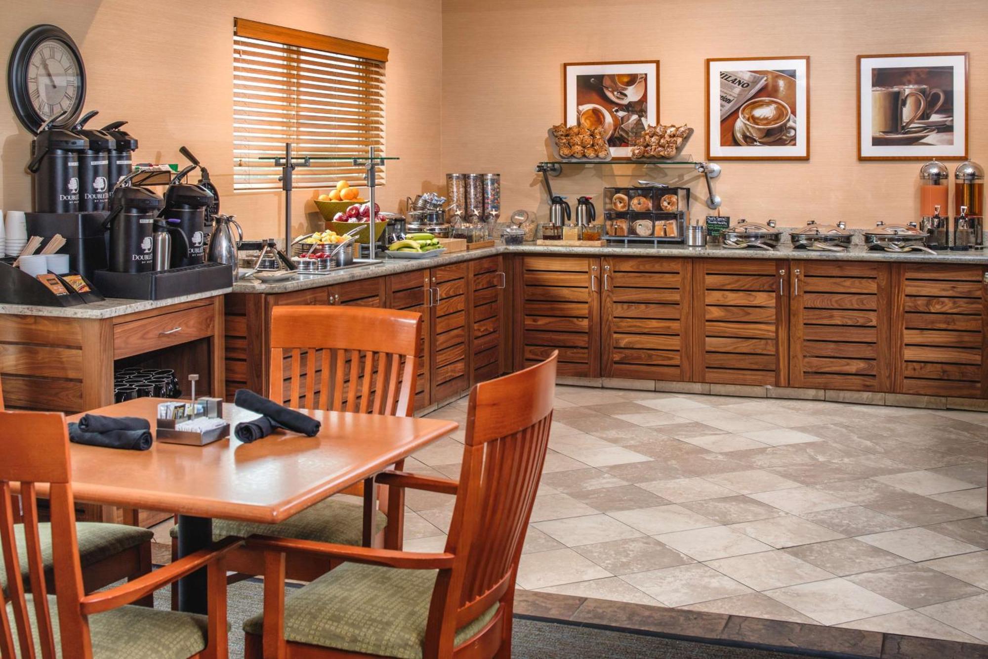 Doubletree By Hilton Portland - Beaverton Extérieur photo